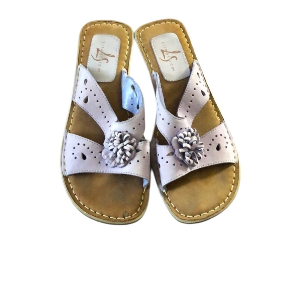 Women’s size 7M Life stride Maxine purple leather sandals